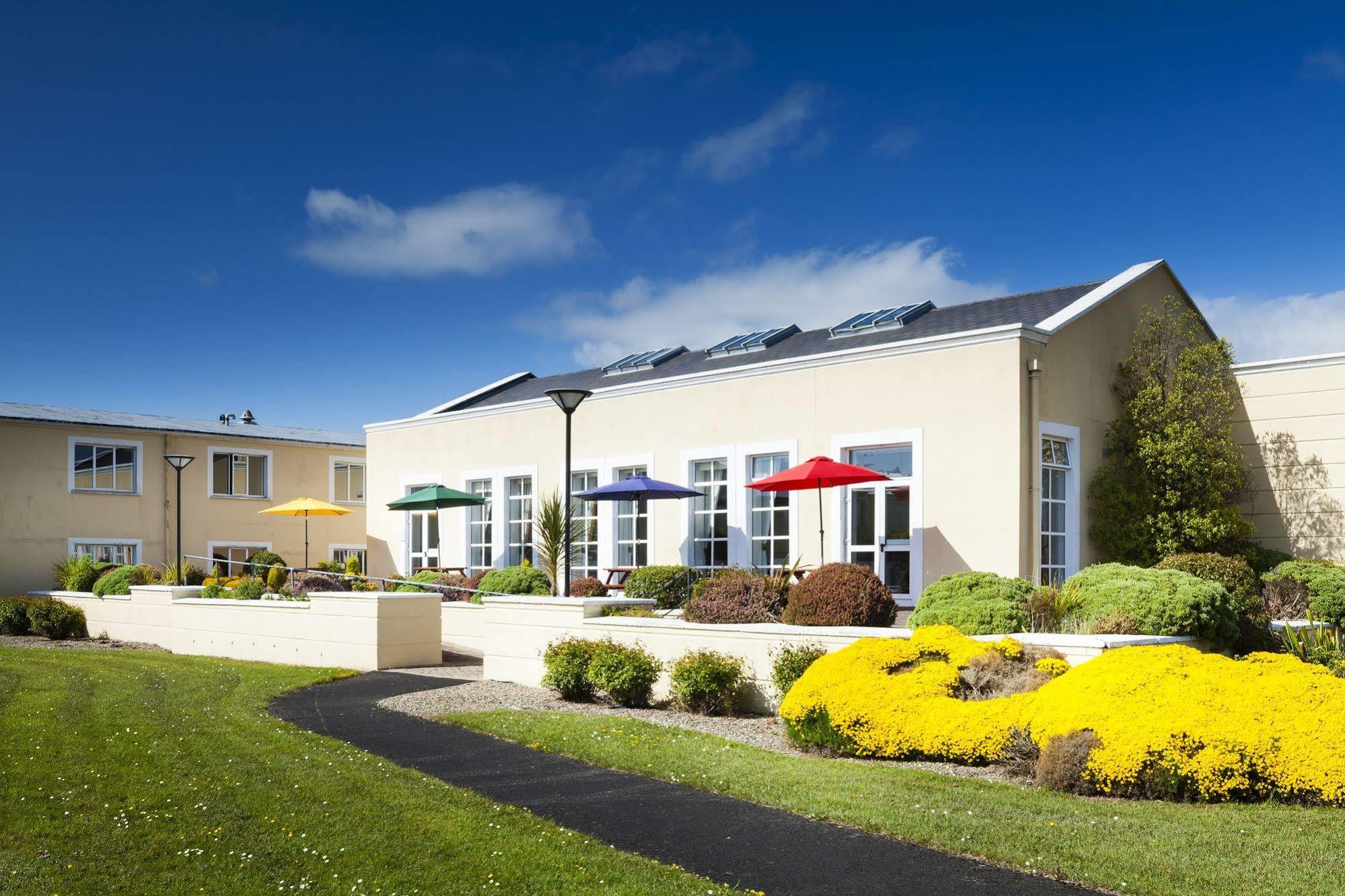 Park Inn By Radisson Shannon Airport Εξωτερικό φωτογραφία